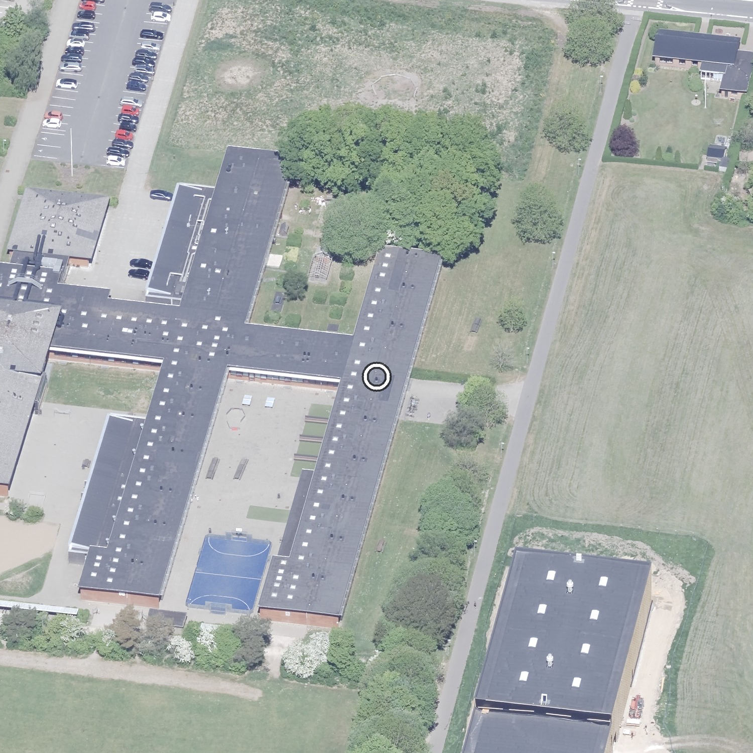 Skråfoto af Skovvangskolen