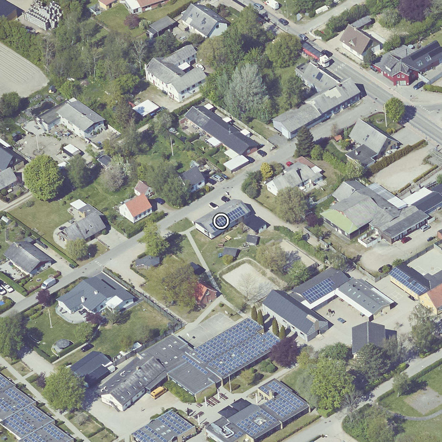 Skråfoto af Fårevejle Fri-  og Efterskole