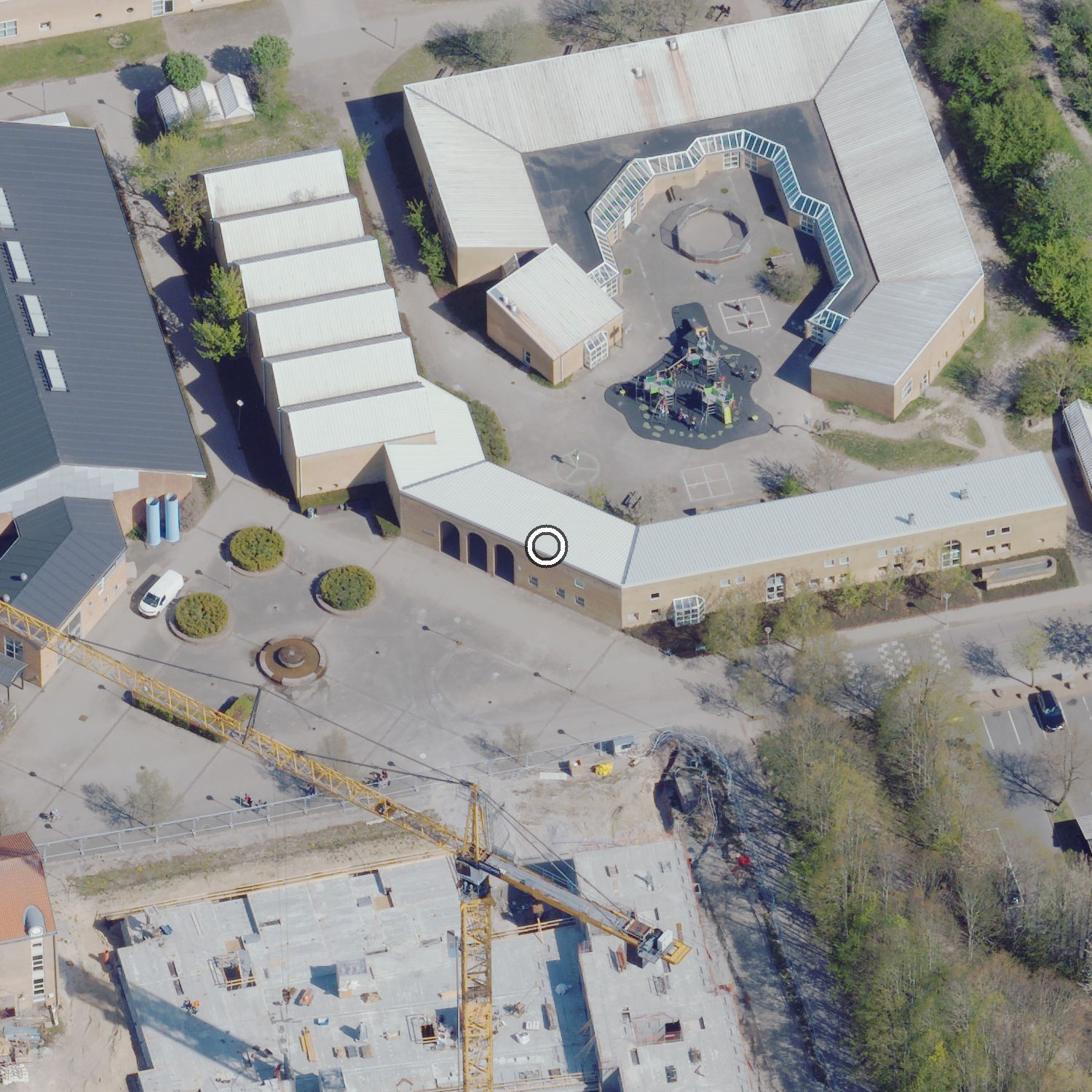 Skråfoto af Skovvangskolen